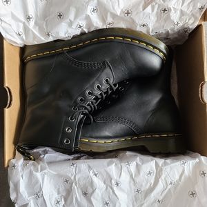 1460 Dr. Martens